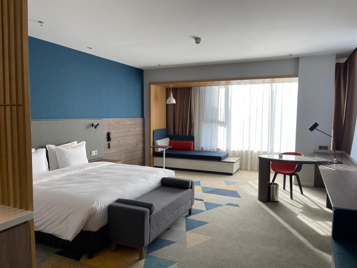 Holiday Inn Express Ulanqab Jining By Ihg Экстерьер фото